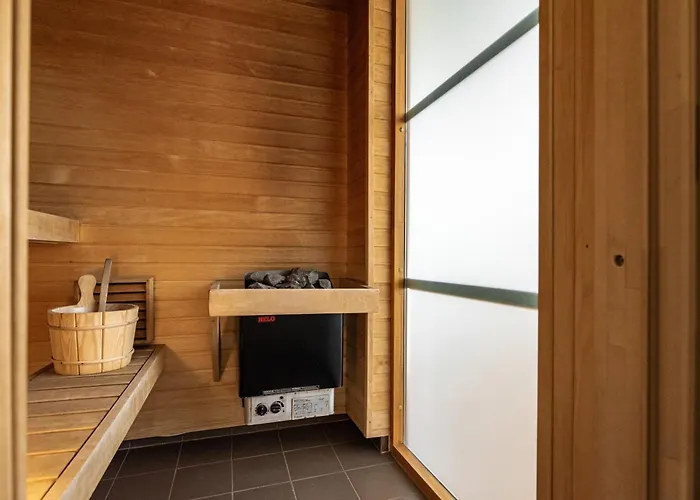 Airhome - The Admiral House Apartament *