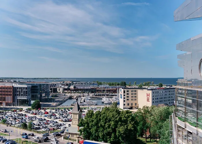 Airhome - The Admiral House Apartman *