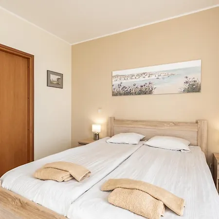 Airhome - The Admiral House